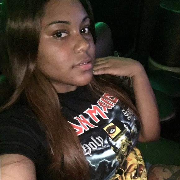 Meet your Posher, Ashley