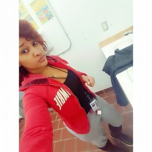 Meet your Posher, Stacy