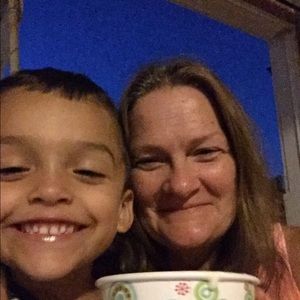 Meet your Posher, Sandy