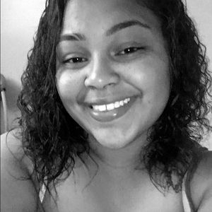 Meet your Posher, Alexandra