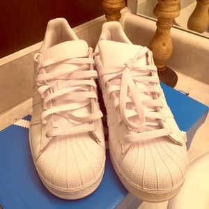 Men's adidas shell toes, worn twice.