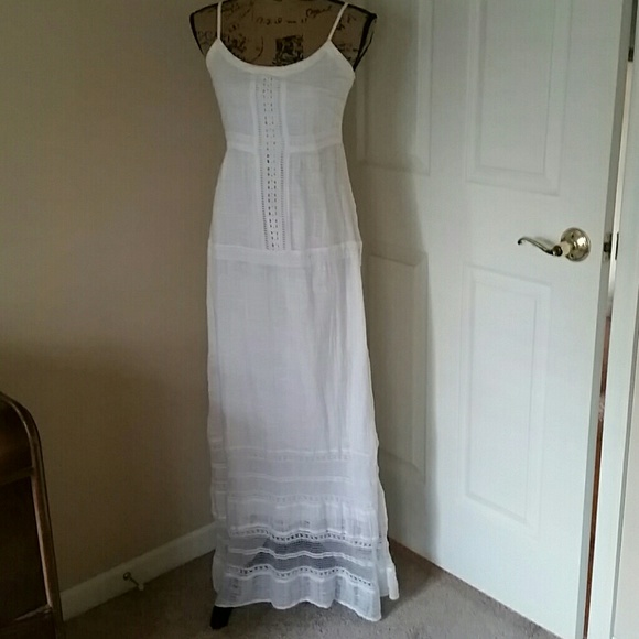 white maxi sun dresses