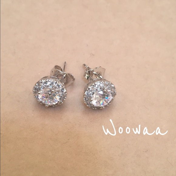 Woowaa Jewelry - 18K white gold filled swarovski crystal