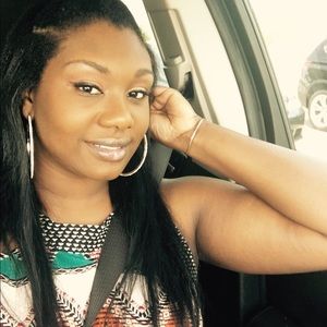 Meet your Posher, Brooke