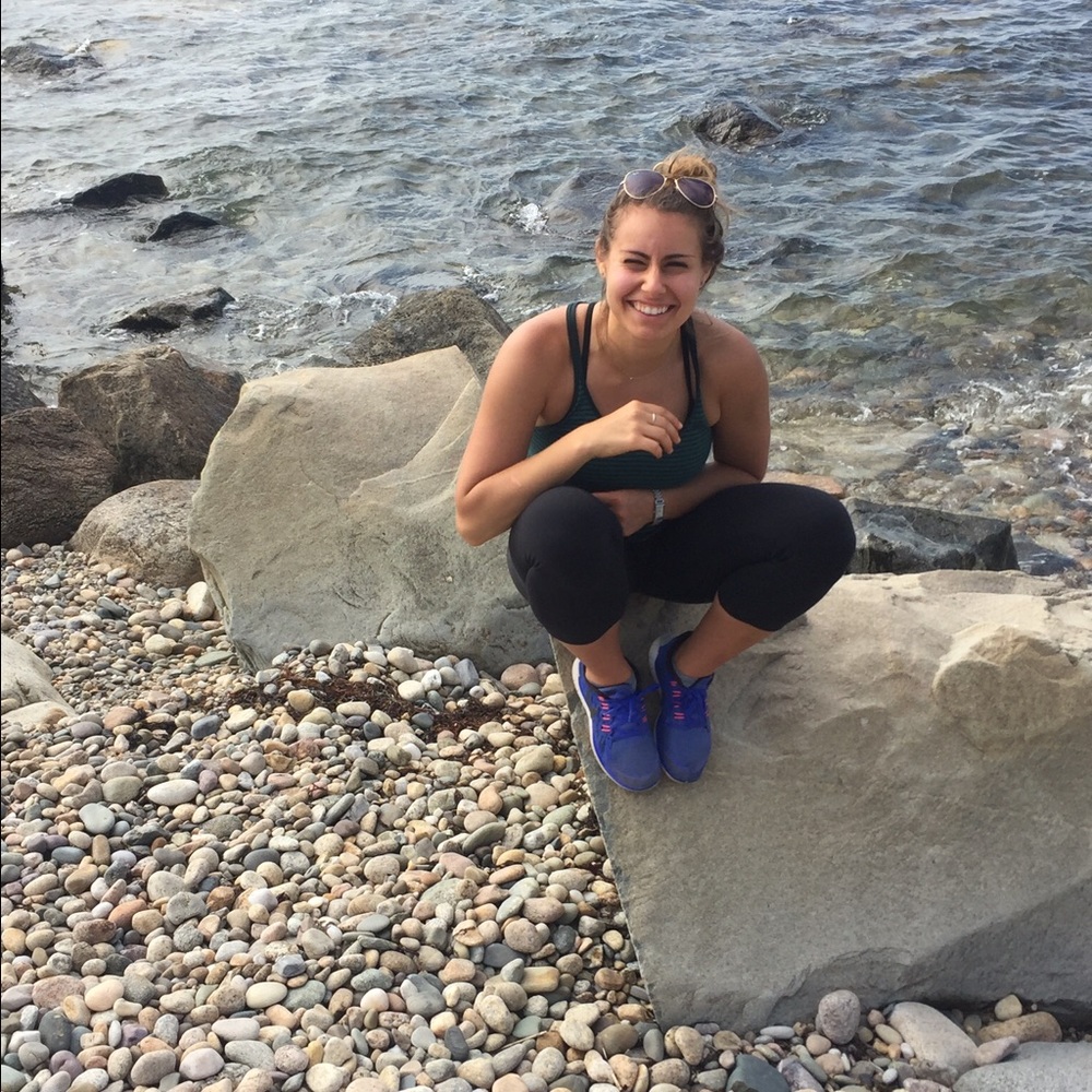 Meet your Posher, Emily