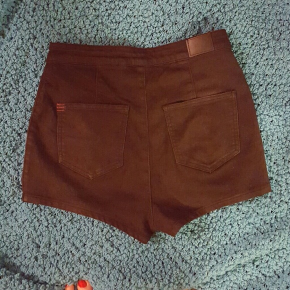 NWOT Booty Short - Picture 2 of 2