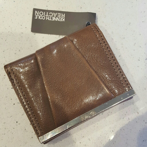 Kenneth Cole Reaction Wallet - Picture 1 of 4