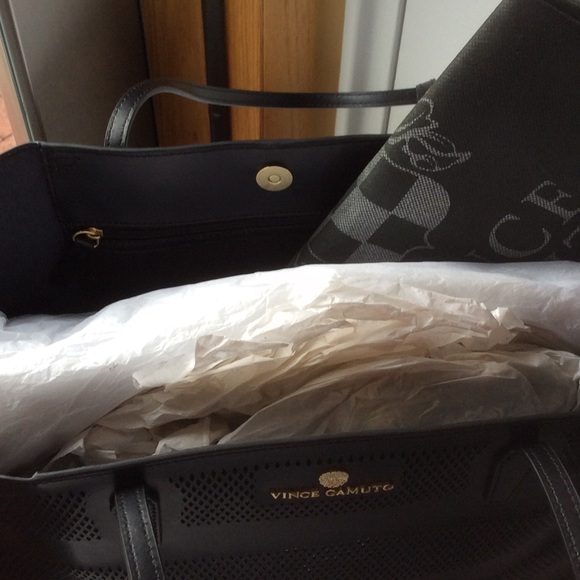 NWT 🔶 Vince Camuto Tote - Picture 4 of 4