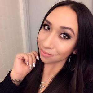 Meet your Posher, Carly