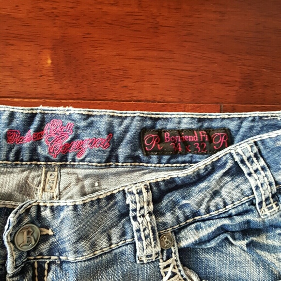 Jeans - Picture 2 of 3