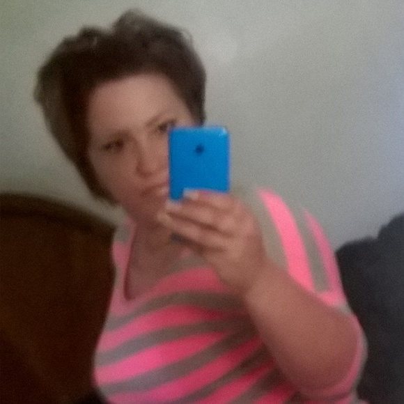 Meet your Posher, Danielle - Picture 1 of 1