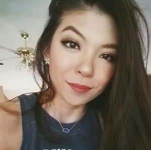 Meet your Posher, Kimlynn