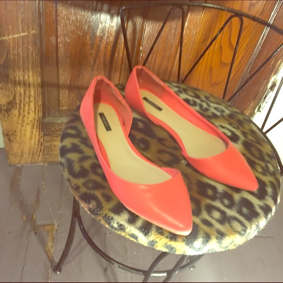 Forever21 point toe flats only wore once - Picture 1 of 2