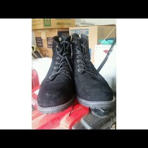 Men's black combat boots size 11