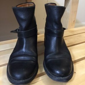 Madewell black leather biker boots