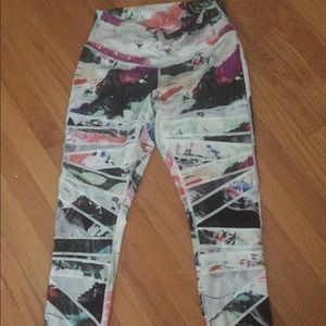 Lululemon multi pigment wave 3/4 length