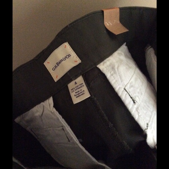 Bermuda Shorts great fall attire - Picture 2 of 3