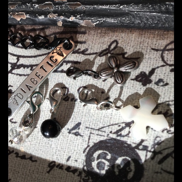 📿Medical 🆔 Custom Bracelet Bling📿 - Picture 2 of 6