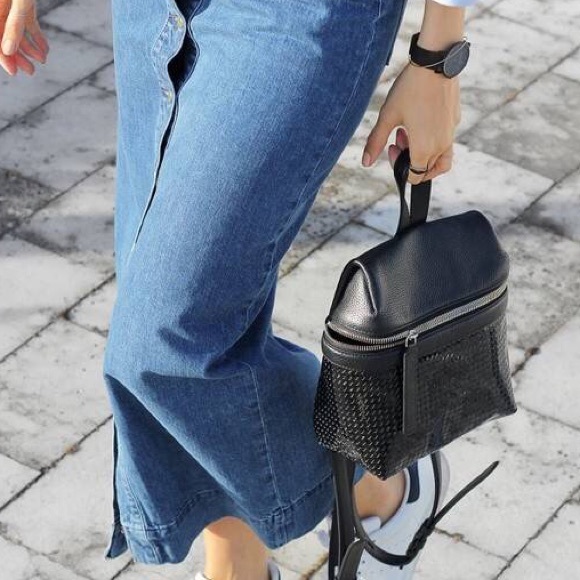 Meet your Posher, Winnie - Picture 1 of 1