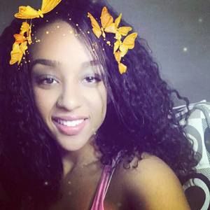 Meet your Posher, Briana