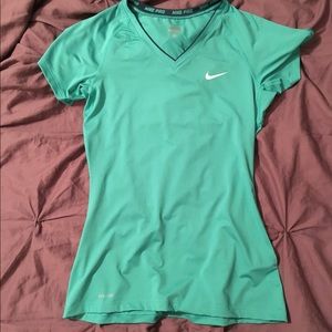 Nike Pro Dry Fit Shirt
