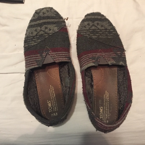 Women's Aztec toms size 9.5