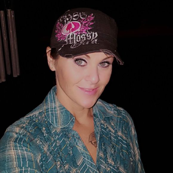 Meet your Posher, Trish - Picture 1 of 1