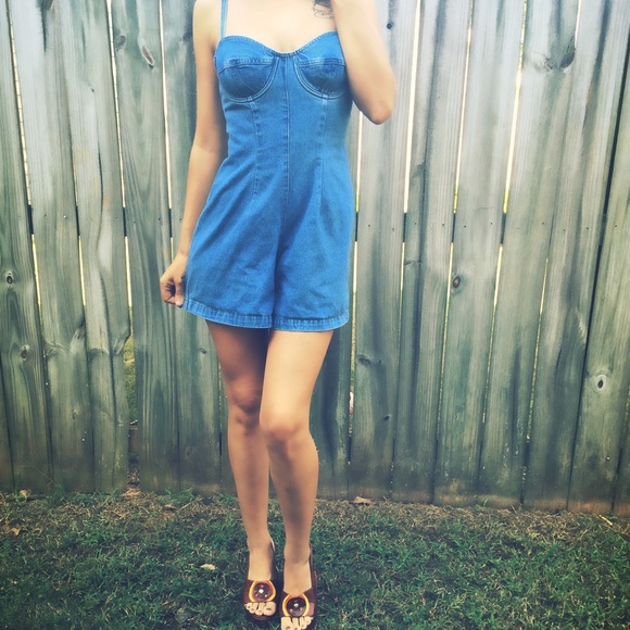 DKNY -Donna Karen New York- vintage jean romper 🌹