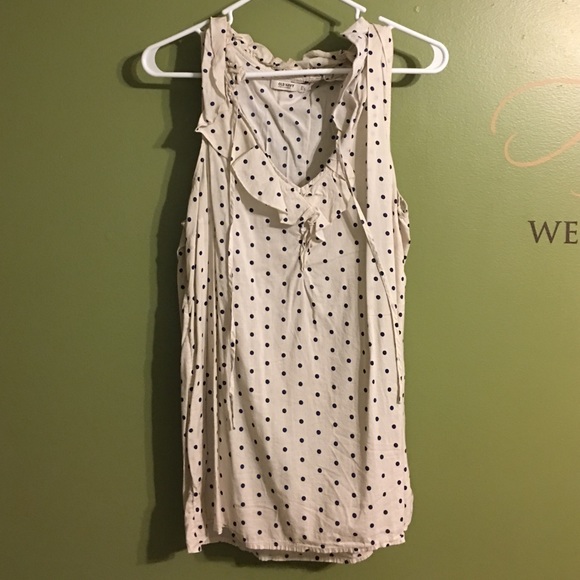 Sleeveless top