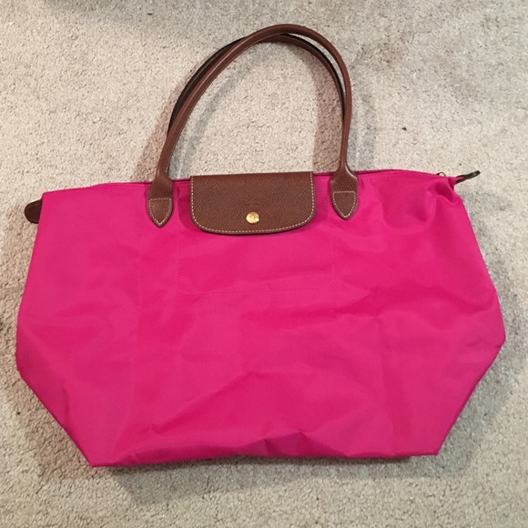 Longchamp Handbags - Large Longchamp Le Pliage Tote