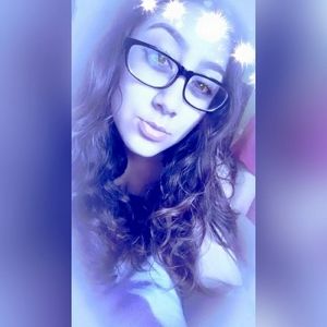 Meet your Posher, Sandy