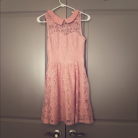 Xhilaration pink collard dress