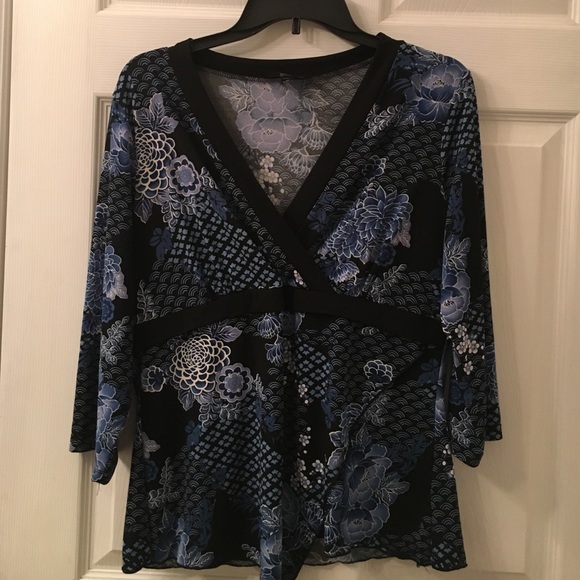🚫SOLD🚫Dressy Shirt