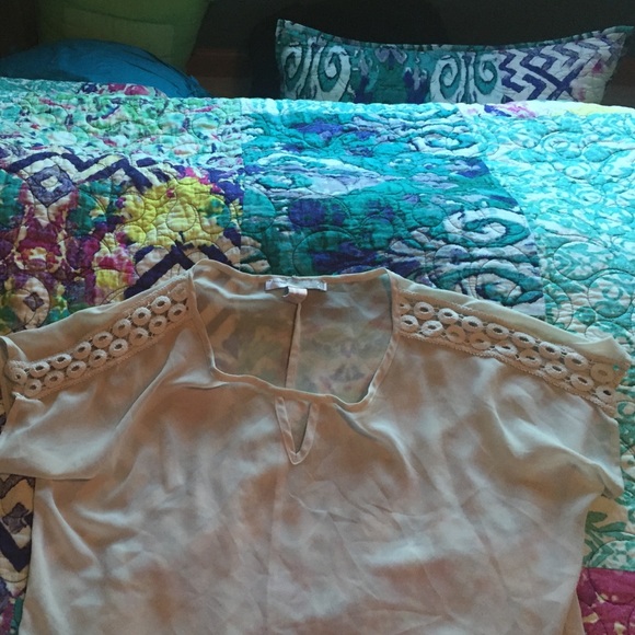 Forever 21 Sheer Tint Blouse - Picture 2 of 2