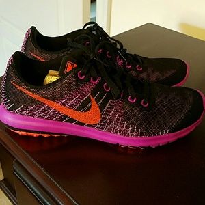 Nike Fury sneakers only worn once