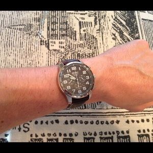 Seiko Solar men's chronograph wristwatch SSC227