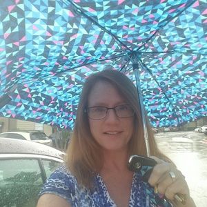 Meet your Posher, Dina