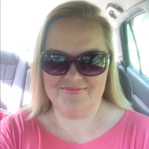 Meet your Posher, Carmen