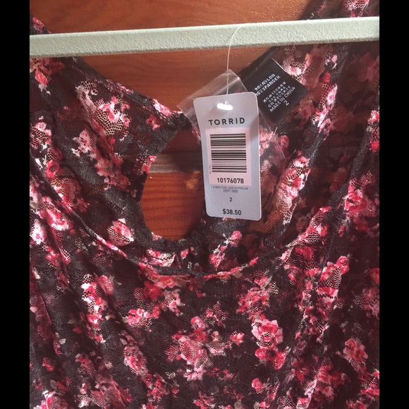 Torrid top - Picture 2 of 3
