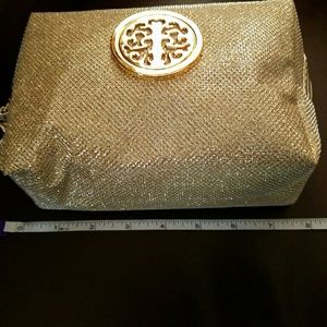Additional photos makeup bag.