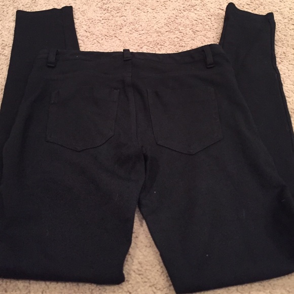 Stretchy black jeggings