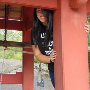 Meet your Posher, Kandi