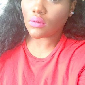 Meet your Posher, Mia