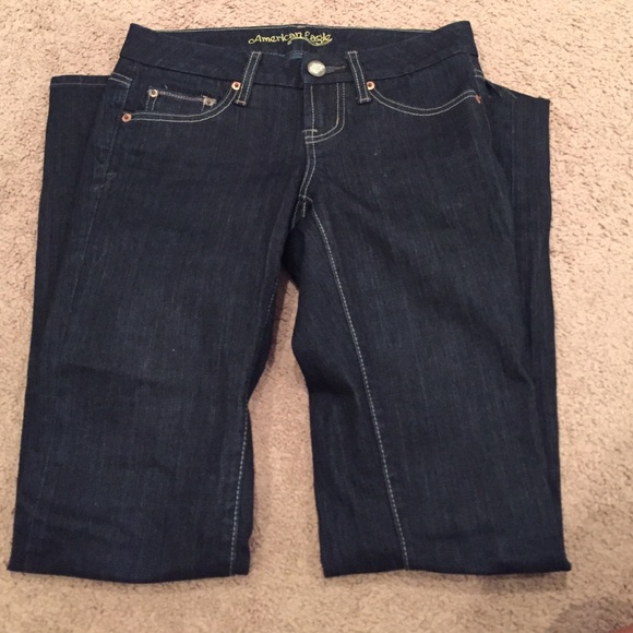 Dark washed skinny leg jeans