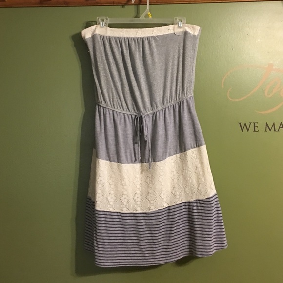Strapless dress