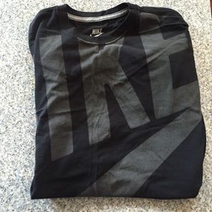 Nike black shirt xl