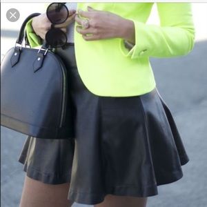 💜🌟Host Pick🌟💜NWOT Club Monaco skirt