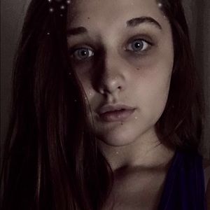 Meet your Posher, Adrianna