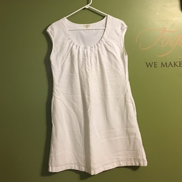 White lines dress