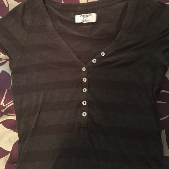 American Eagle tee